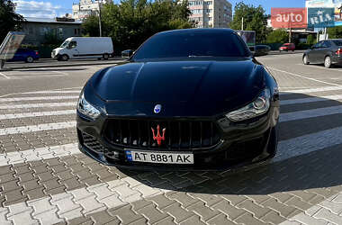 Седан Maserati Ghibli 2018 в Киеве