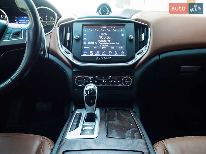 Седан Maserati Ghibli 2014 в Києві