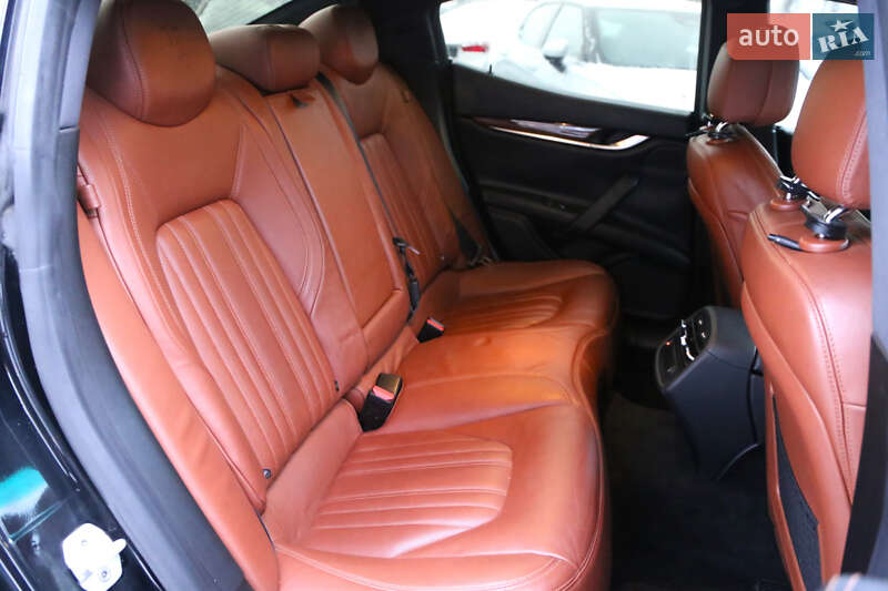 Седан Maserati Ghibli 2015 в Києві