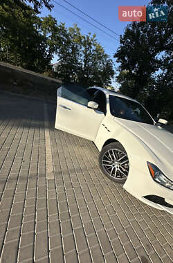 Седан Maserati Ghibli 2013 в Одессе