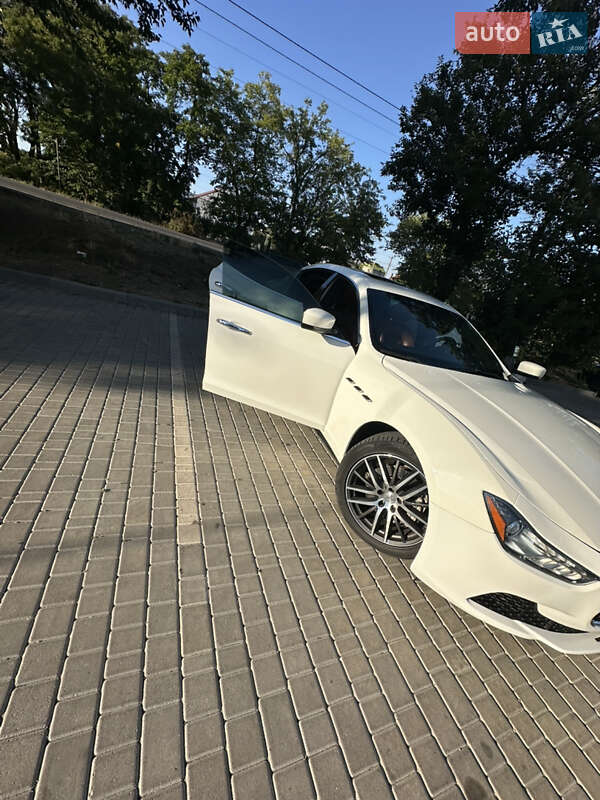 Седан Maserati Ghibli 2013 в Одессе фото 10 Седан Maserati Ghibli 2013 в Одессе