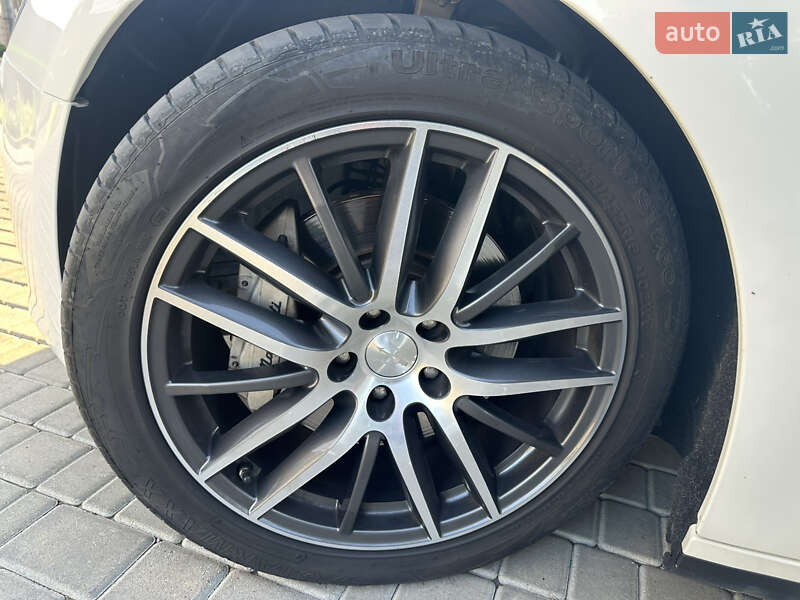 Седан Maserati Ghibli 2013 в Одессе фото 18 Седан Maserati Ghibli 2013 в Одессе