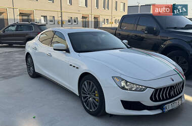 Седан Maserati Ghibli 2013 в Киеве