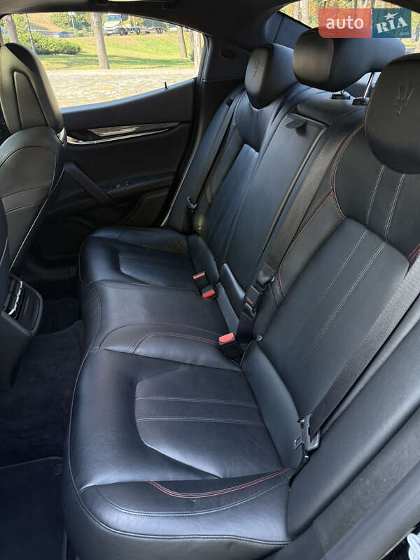 Седан Maserati Ghibli 2017 в Києві