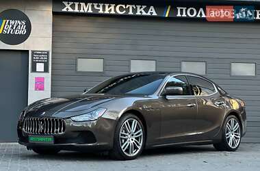 Седан Maserati Ghibli 2014 в 