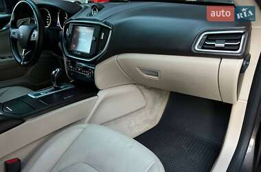 Седан Maserati Ghibli 2014 в 