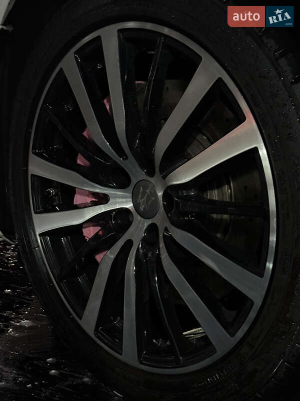 Седан Maserati Ghibli 2018 в Ровно