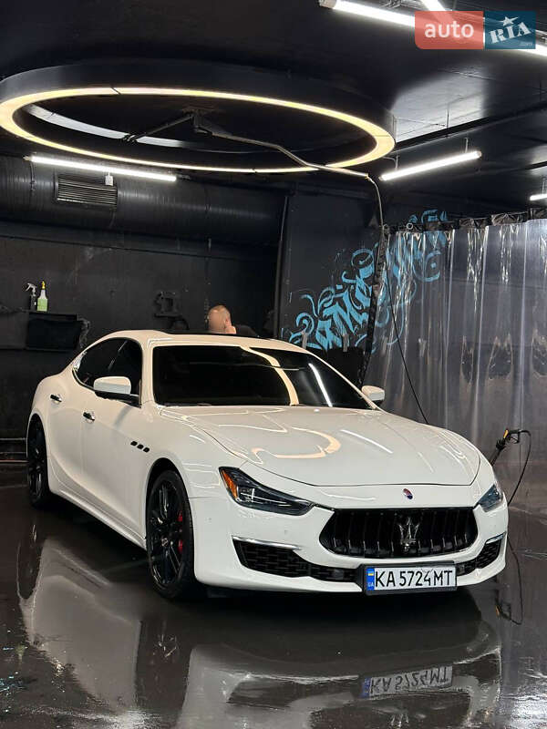 Седан Maserati Ghibli 2019 в Киеве фото 3 Седан Maserati Ghibli 2019 в Киеве