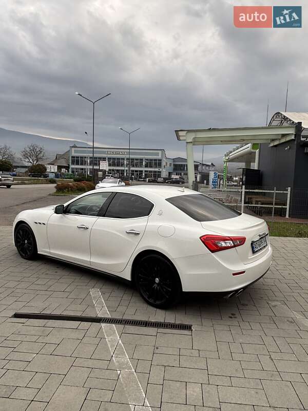 Седан Maserati Ghibli 2014 в Тячеве