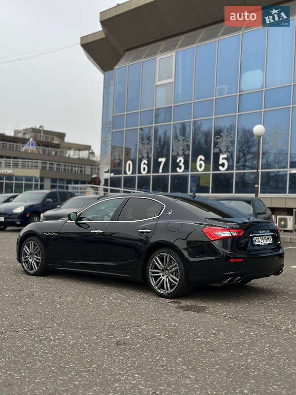 Седан Maserati Ghibli 2014 в Киеве