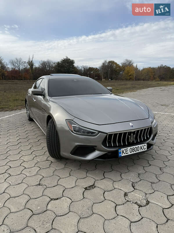 Седан Maserati Ghibli 2018 в Дніпрі фото 8 Седан Maserati Ghibli 2018 в Дніпрі