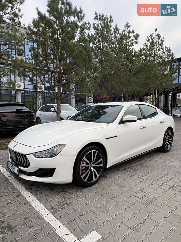 Седан Maserati Ghibli 2018 в Ровно