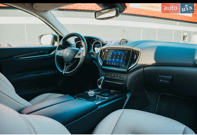 Седан Maserati Ghibli 2017 в Києві фото 13 Седан Maserati Ghibli 2017 в Києві