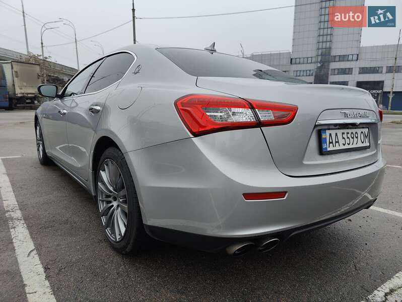 Седан Maserati Ghibli 2017 в Киеве фото 10 Седан Maserati Ghibli 2017 в Киеве