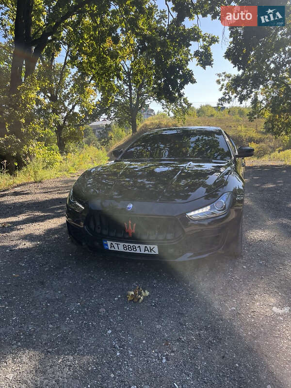 Седан Maserati Ghibli 2018 в Києві фото 18 Седан Maserati Ghibli 2018 в Києві