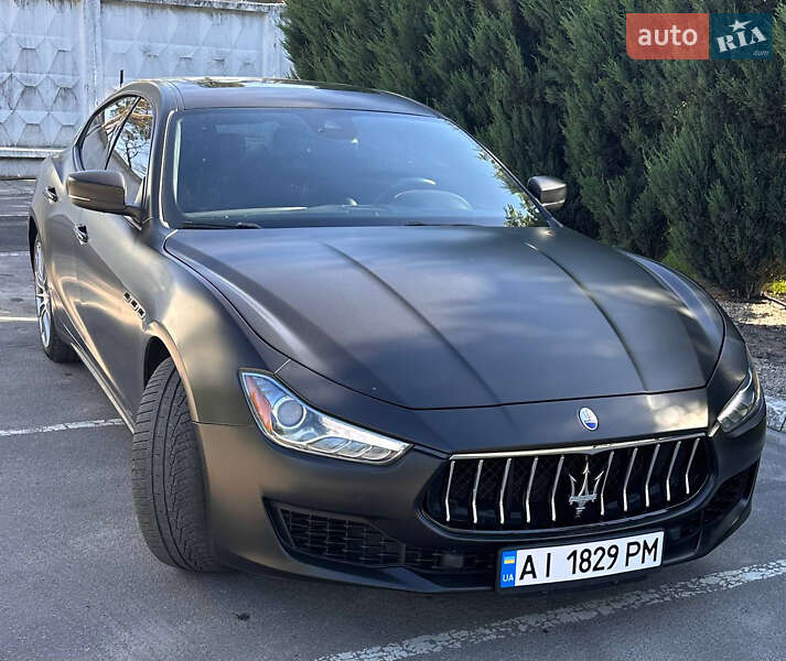 Седан Maserati Ghibli 2016 в Киеве