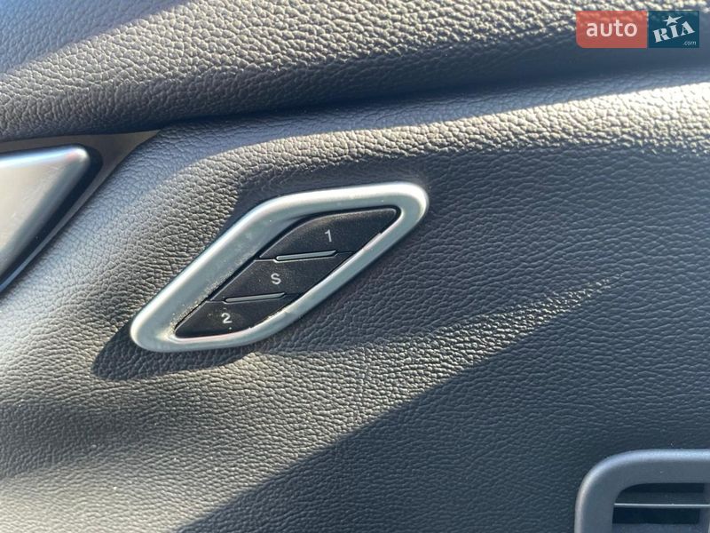 Седан Maserati Ghibli 2014 в Днепре