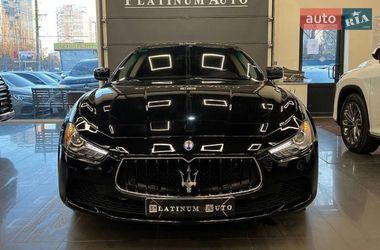 Седан Maserati Ghibli 2014 в Львове