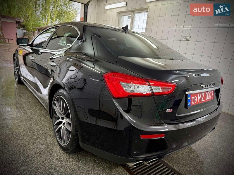 Седан Maserati Ghibli 2014 в Івано-Франківську