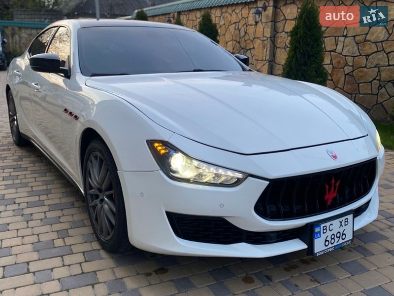 Седан Maserati Ghibli 2016 в Могилів-Подільському