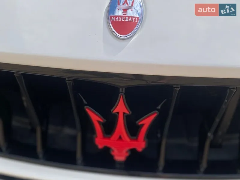 Maserati Ghibli 2016 VIN ZAM57XSA1H1225321 фото оголошення 14 з 91