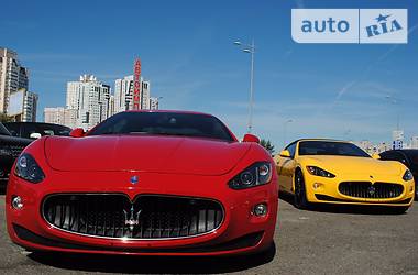 Купе Maserati GranTurismo 2011 в Киеве