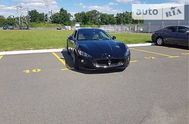 Купе Maserati GranTurismo 2011 в Киеве