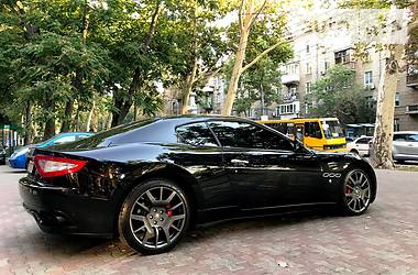 Купе Maserati GranTurismo 2011 в Одессе