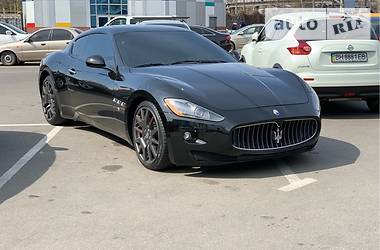 Купе Maserati GranTurismo 2012 в Одесі