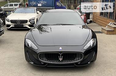 Купе Maserati GranTurismo 2014 в Киеве