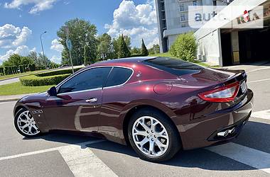 Купе Maserati GranTurismo 2008 в 