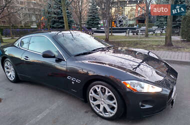 Купе Maserati GranTurismo 2008 в Киеве