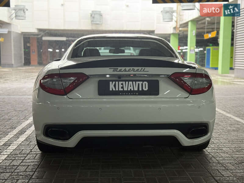 Купе Maserati GranTurismo 2011 в Києві фото 9 Купе Maserati GranTurismo 2011 в Києві