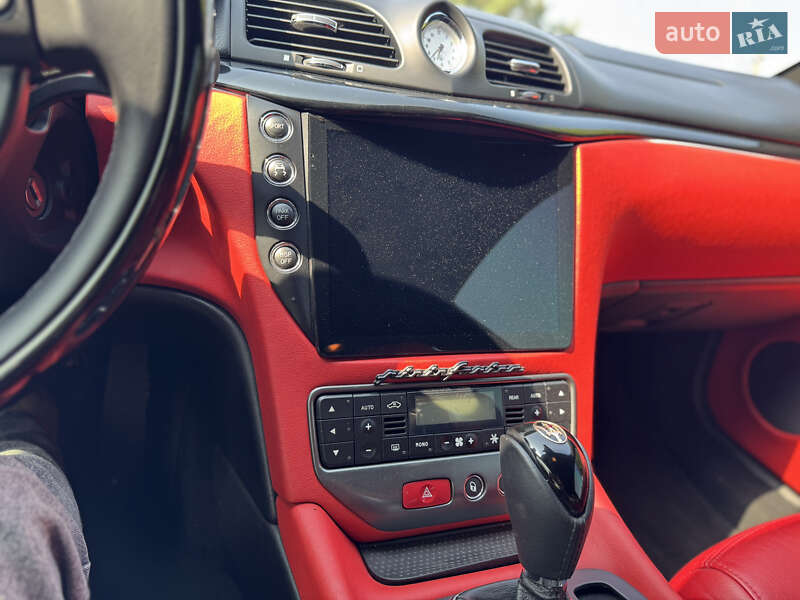 Купе Maserati GranTurismo 2008 в Киеве