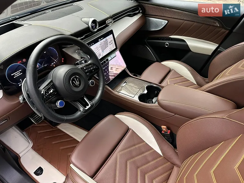 Maserati Grecale 2024 VIN ZN6PMDDC0R7455151 фото оголошення 5 з 31