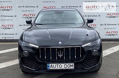 Внедорожник / Кроссовер Maserati Levante 2018 в Киеве