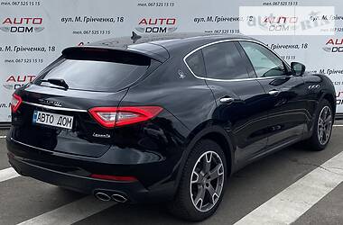 Внедорожник / Кроссовер Maserati Levante 2018 в Киеве