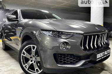 Позашляховик / Кросовер Maserati Levante 2016 в Києві