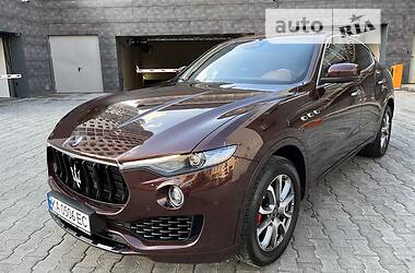 Позашляховик / Кросовер Maserati Levante 2017 в Києві