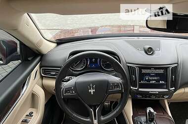Позашляховик / Кросовер Maserati Levante 2016 в Києві