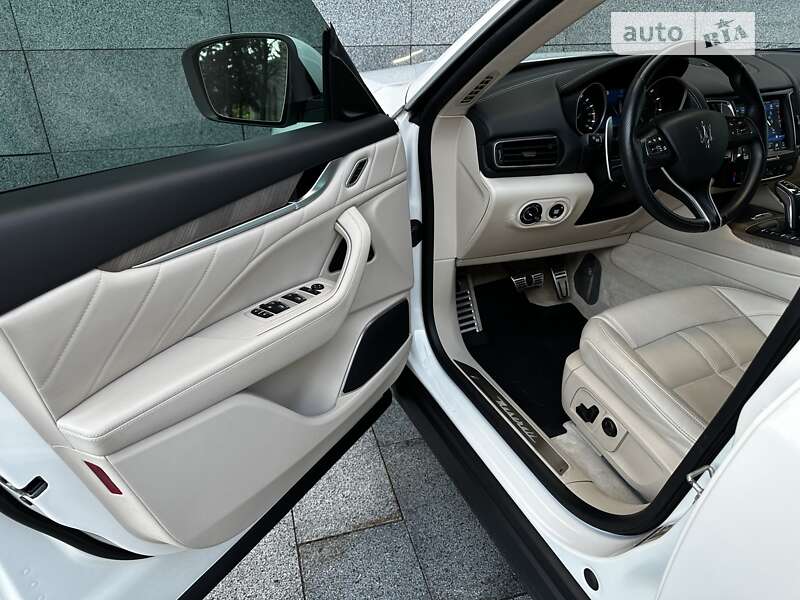 Внедорожник / Кроссовер Maserati Levante 2019 в Харькове фото 14 Внедорожник / Кроссовер Maserati Levante 2019 в Харькове