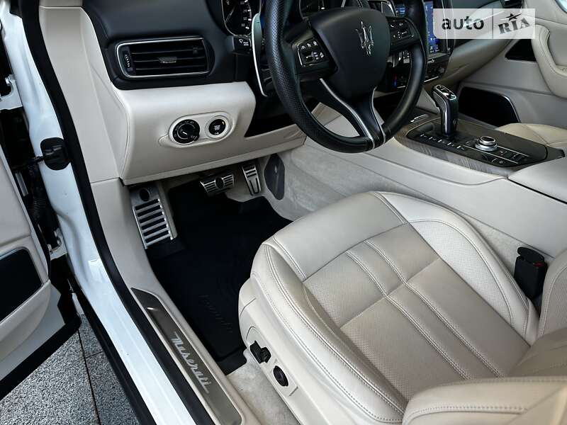 Внедорожник / Кроссовер Maserati Levante 2019 в Харькове фото 17 Внедорожник / Кроссовер Maserati Levante 2019 в Харькове
