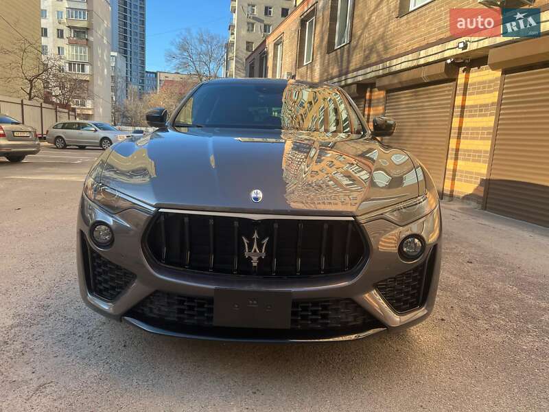 Maserati Levante 2021