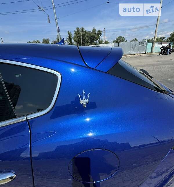 Позашляховик / Кросовер Maserati Levante 2021 в Києві