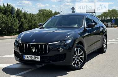 Позашляховик / Кросовер Maserati Levante 2016 в Києві