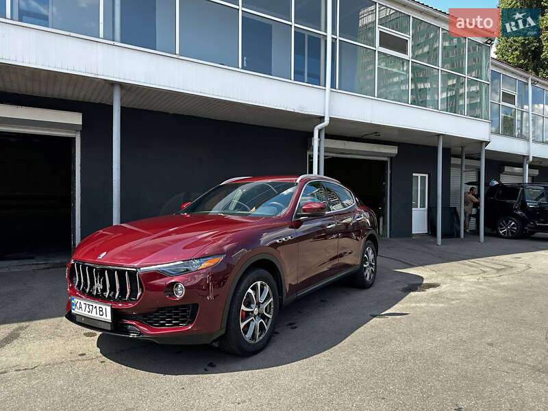 Позашляховик / Кросовер Maserati Levante 2016 в Києві