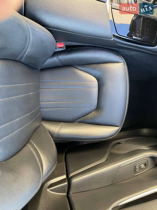 Внедорожник / Кроссовер Maserati Levante 2017 в Киеве