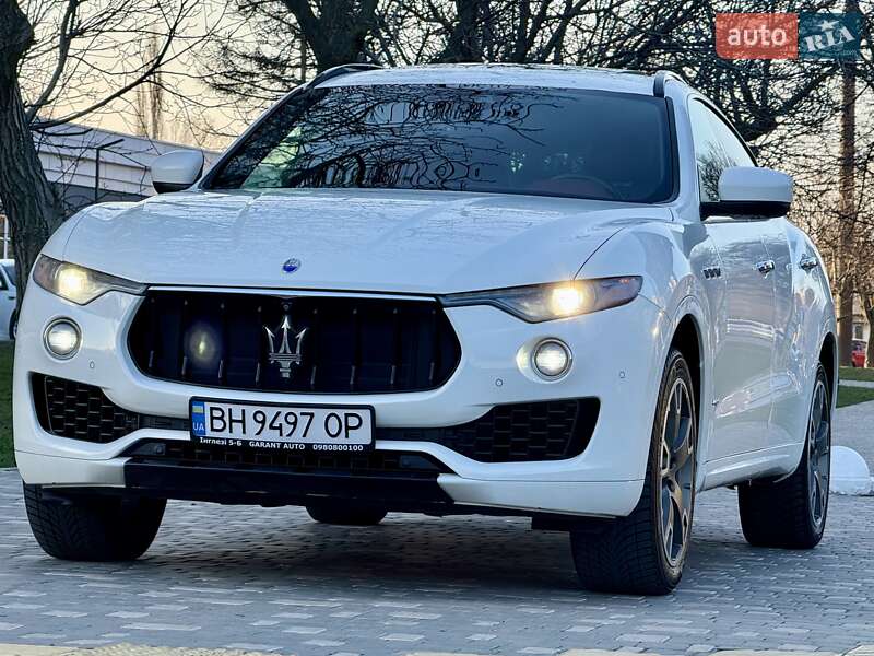 Внедорожник / Кроссовер Maserati Levante 2016 в Одессе