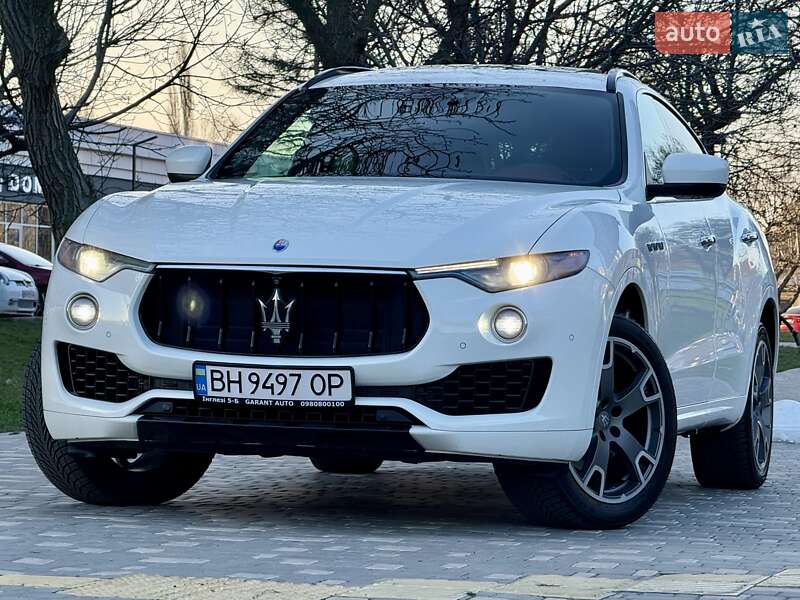 Внедорожник / Кроссовер Maserati Levante 2016 в Одессе