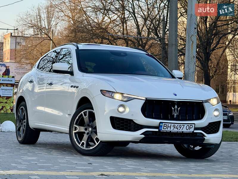 Внедорожник / Кроссовер Maserati Levante 2016 в Одессе